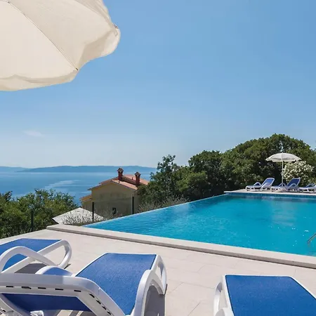 公寓 Beautiful In Labin With House Sea View