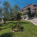 Stunning In With Wifi Апартаменты Лабин